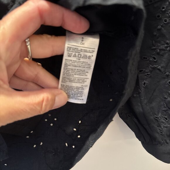 Old Navy Black Eyelet Button-Up Blouse Size Small Cotton - Picture 10 of 15